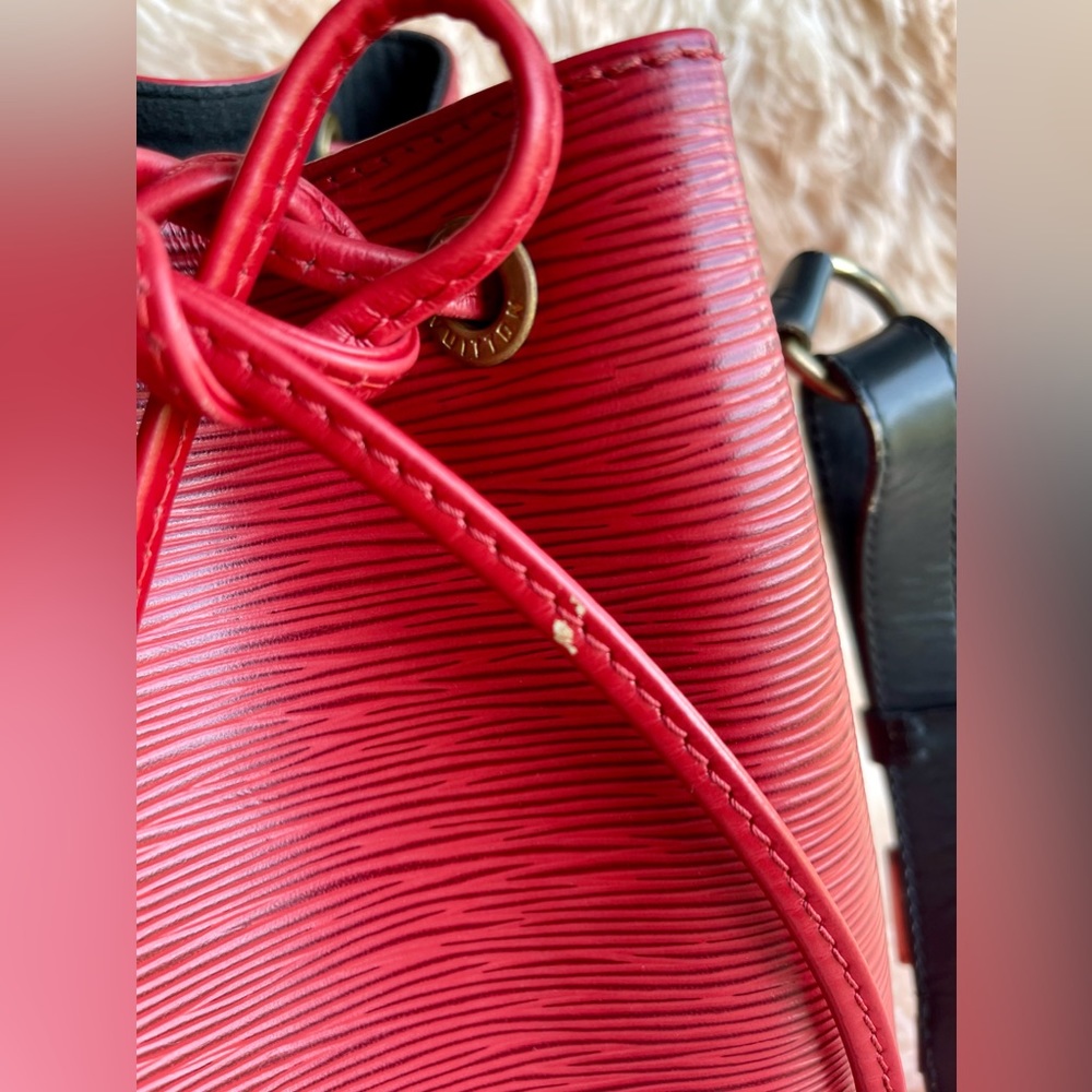 โผ๏ธSOLDโผ๏ธ Louis Vuitton Petit Noe Handbag Epi Leather - Picture 11 of 15